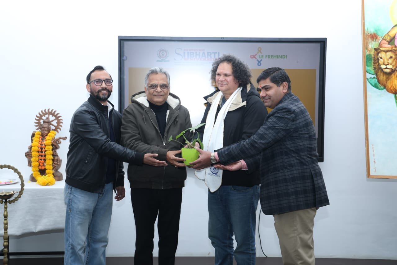 Academic Dialogue with the Director of the University